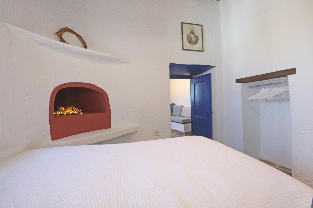 Le Petit Chateau Áno Szírosz Kültér fotó