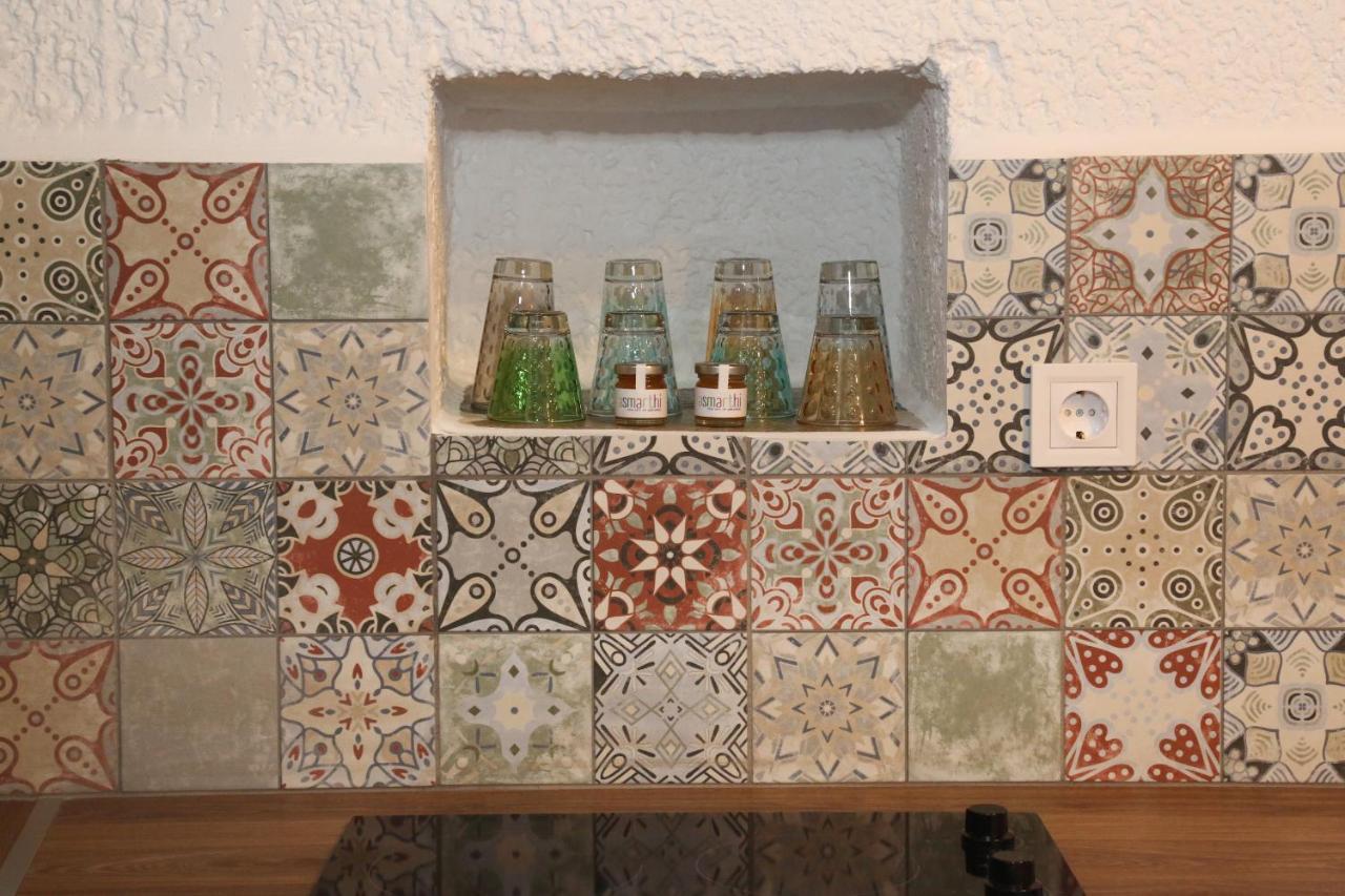 Le Petit Chateau Áno Szírosz Kültér fotó
