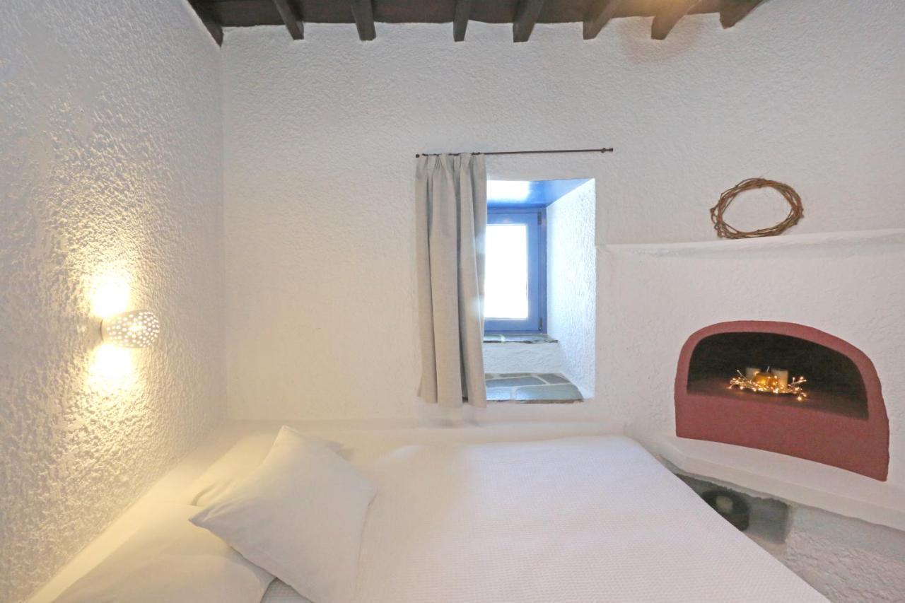 Le Petit Chateau Áno Szírosz Kültér fotó
