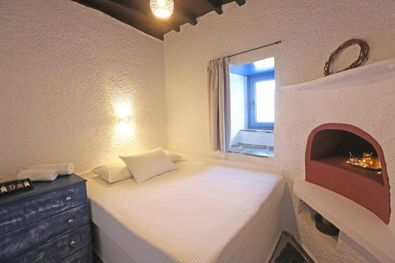 Le Petit Chateau Áno Szírosz Kültér fotó