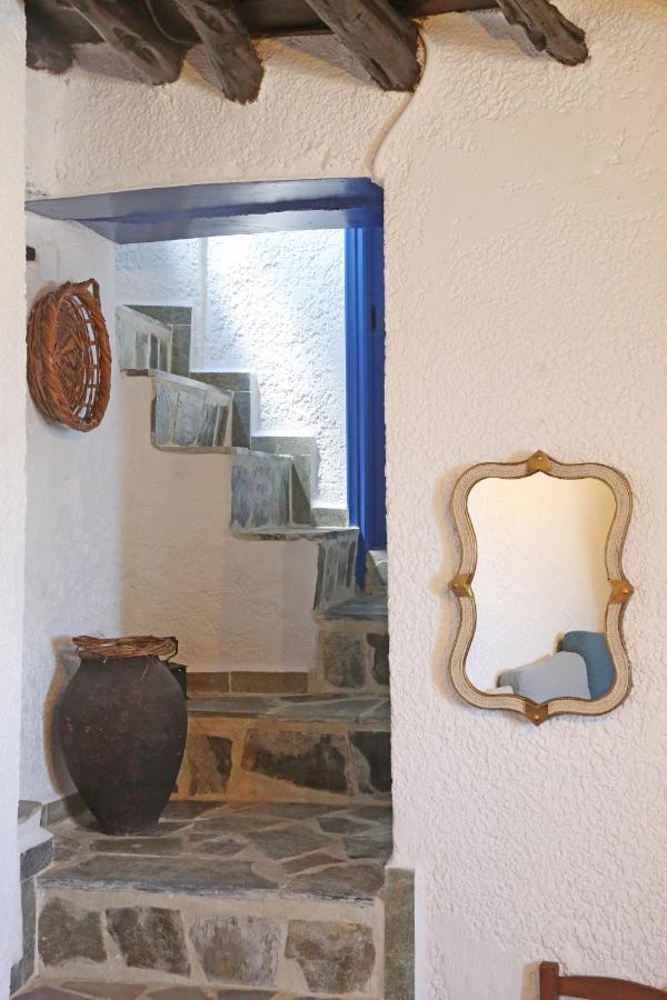 Le Petit Chateau Áno Szírosz Kültér fotó